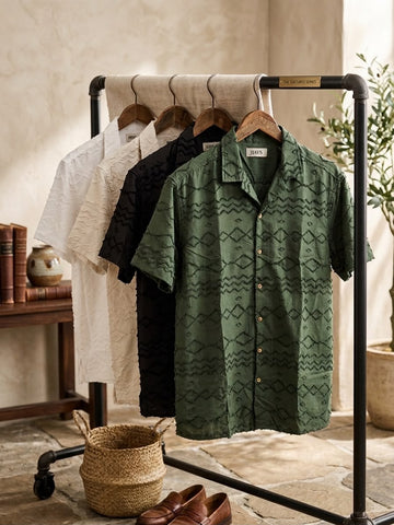 JIAVS Men's Textured Geometric Short-Sleeve Button-Up Shirt⁠ oversized
