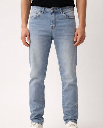 Men light wash slim fit denim jeans